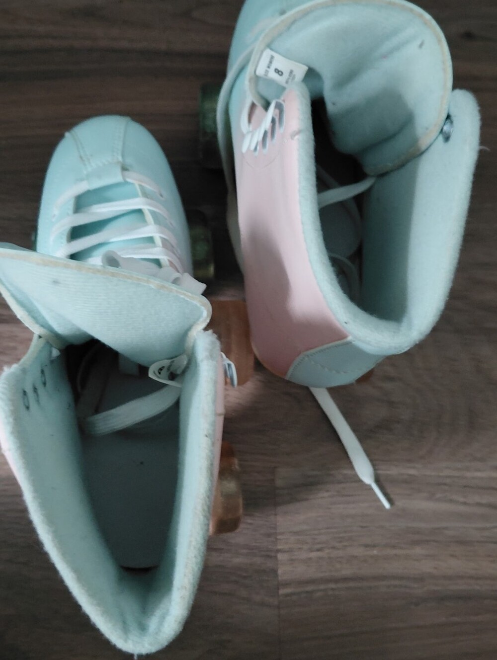 Women's Two-Tone Pastel Leather Roller Skates - Pink & Mint - Picture 8 of 9
